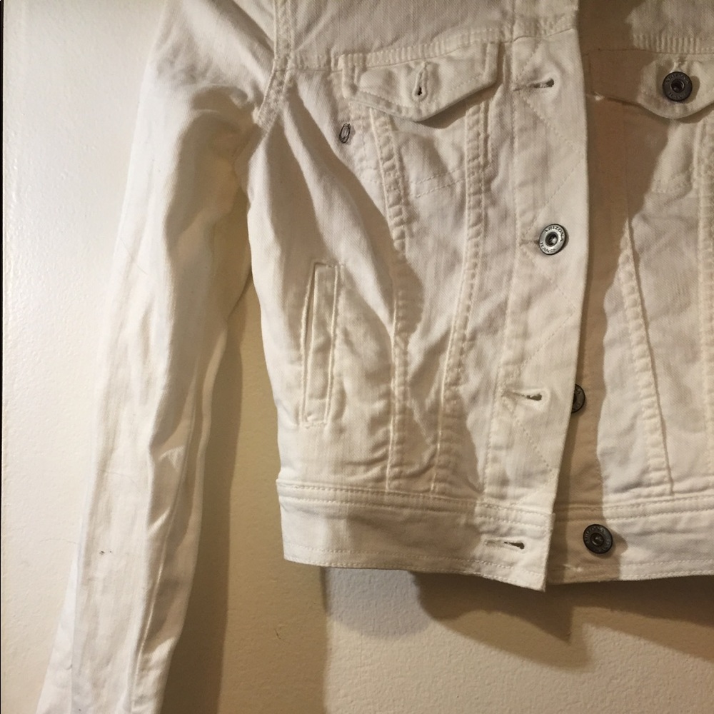 Jean Jacket - Picture 3 of 7